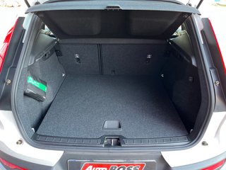 Volvo XC40 T2 MOMENTUM 2021