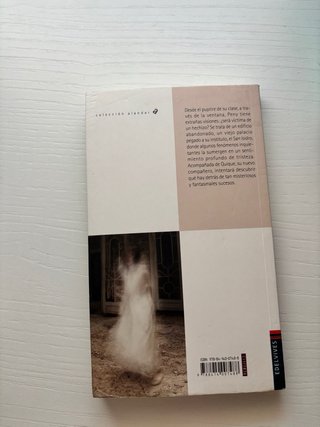 Prisioneros de lo invisible