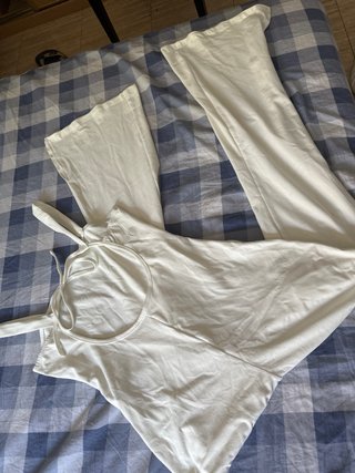 Mono blanco de dama