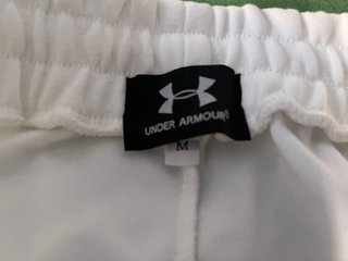 Pantalón corto deportivo Under Armour blanco