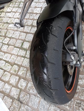 Suzuki GSXR 750 Negra