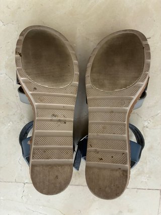 Sandalias cuña tiras azul