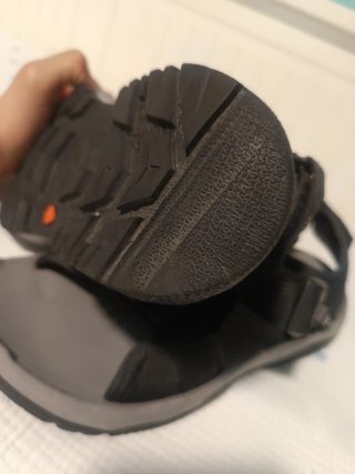 Sandalias senderismo hombre Quechua NH500 gris