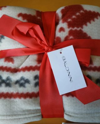Set Baldinini: Plaid e portafoglio nero
