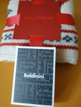 Set Baldinini: Plaid e portafoglio nero