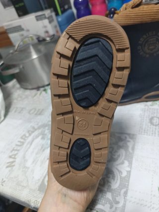 Botas de agua y zapatillas infantiles