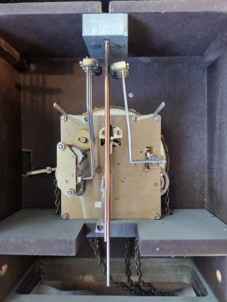 Reloj de carillón antiguo pesas péndulo pared