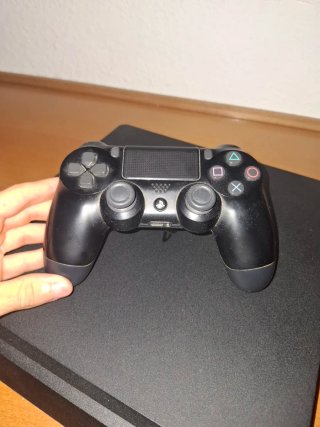 PS4 (PlayStation 4) Negra