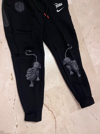 Nike x Patta KNVB Tech Fleece Joggers L