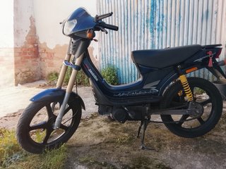 Derbi Variant Revolution Negra