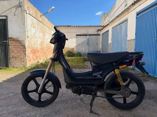 Derbi Variant Revolution Negra
