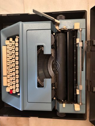 Olivetti Studio 46 Máquina Escribir Vintage Maletí