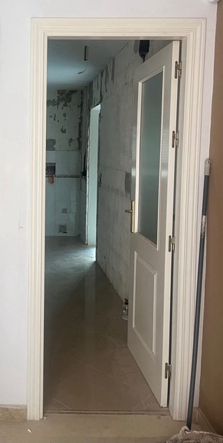 Puertas de interior blanca de madera