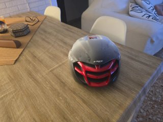Casco MET Manta