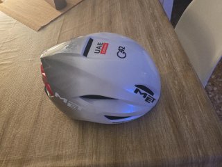 Casco MET Manta