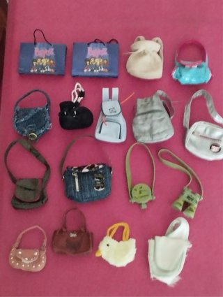 Pack Bratz Grande: Auto, Salone, Abbigliamento e Accessori