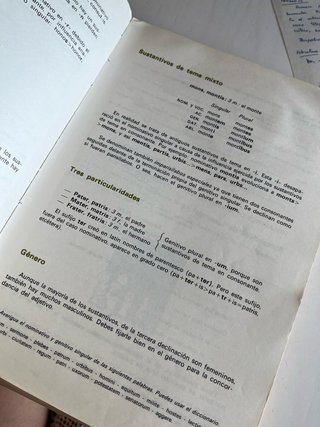 Libro de Latín 2º Bachillerato