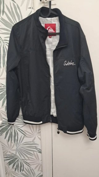Cazadora Quiksilver Negra Talla M