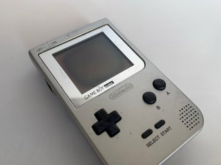 Nintendo Game Boy Pocket Plata y carcasa