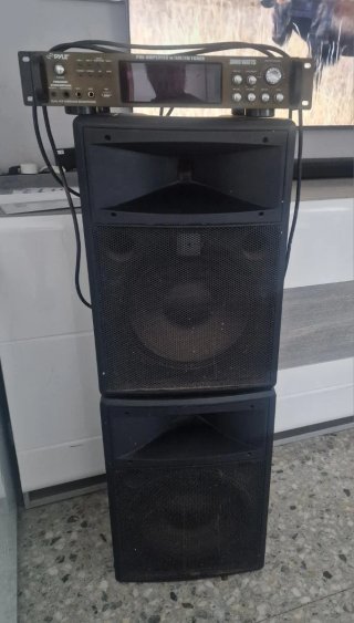 Altavoces Pyle Negros