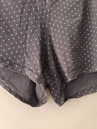 Pantalones cortos C&A mujer lunares