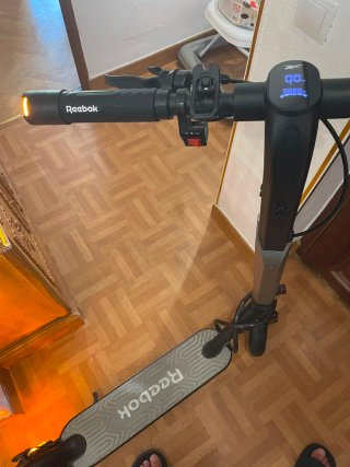 Patinete Eléctrico Reebok