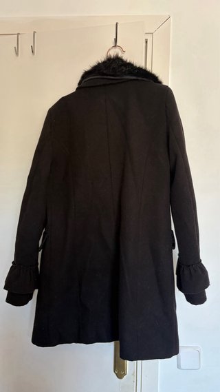Chaqueta negra con cuello de pelo Talla S