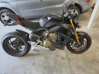 Ducati Streetfighter v4S Negra