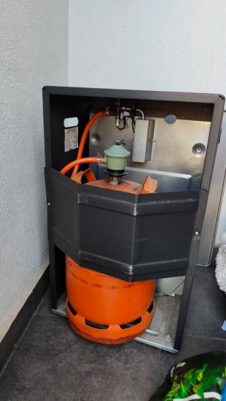 Estufa catalítica gas + 2 bombonas