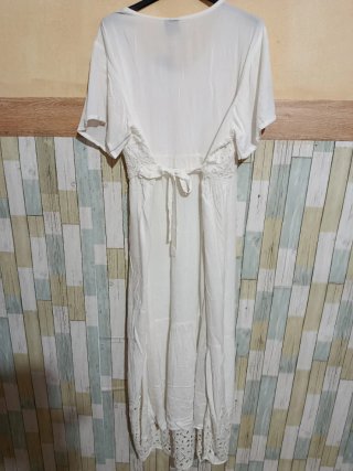 Vestido largo blanco bordado