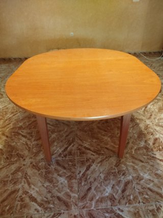 Mesa de madera extensible redonda
