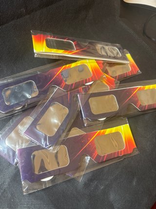 Gafas para eclipse solar. homologadas