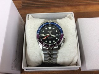 Seiko 5 Sports SBSC021 GMT Automático