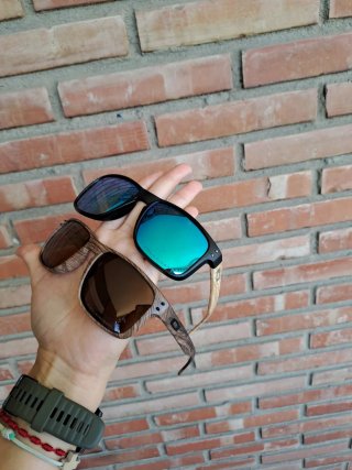 Gafas Oakley Holbrook estilo madera