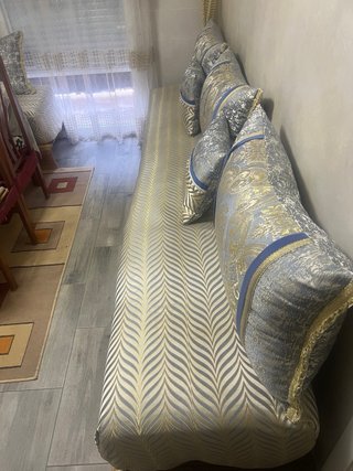 Muebles de salón con mesa