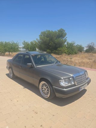 Mercedes-Benz Clase E 1993