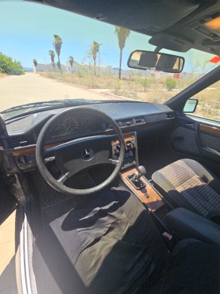 Mercedes-Benz Clase E 1993