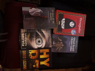 Lote de 5 Libros – Novela, Cómic y Misterio