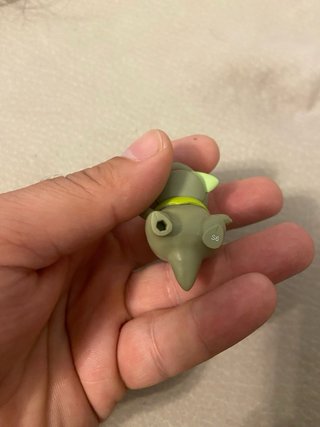 Action Figure Pokemon Pikachu e Axew