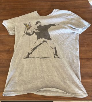 T-shirt Banksy