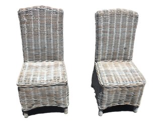 Pareja de sillas de mimbre beige/gris