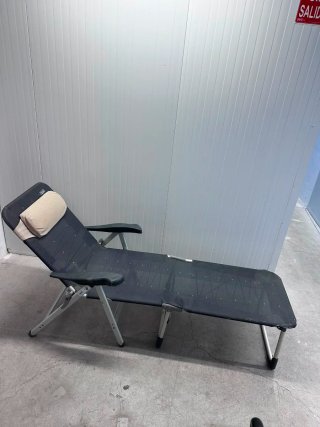 Tumbona reclinable plegable