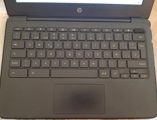 Ordenador HP Chromebook 11 G6 + cargador + funda