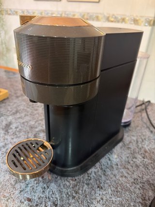 Cafetera Nespresso Next