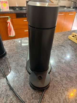 Cafetera Nespresso Next