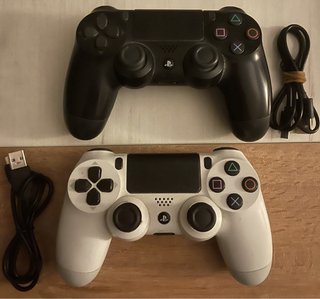 PS4 Pro 1TB + 2 Mandos + Base Carga +6 Juegos