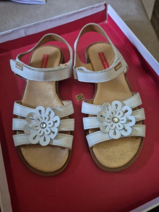 Sandalias Pablosky Niña Blancas y Doradas talla33