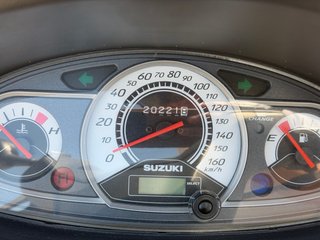 Suzuki Burgman 200 gris