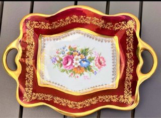 Plato antiguo decorado a mano con oro