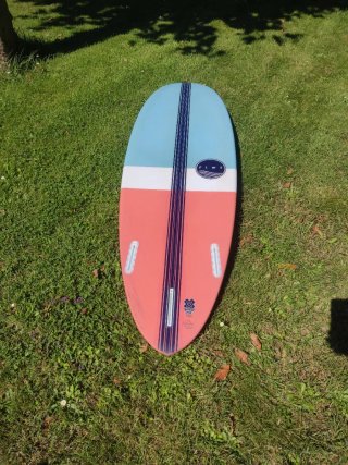 Tabla de surf epoxy 6'3 41,3L